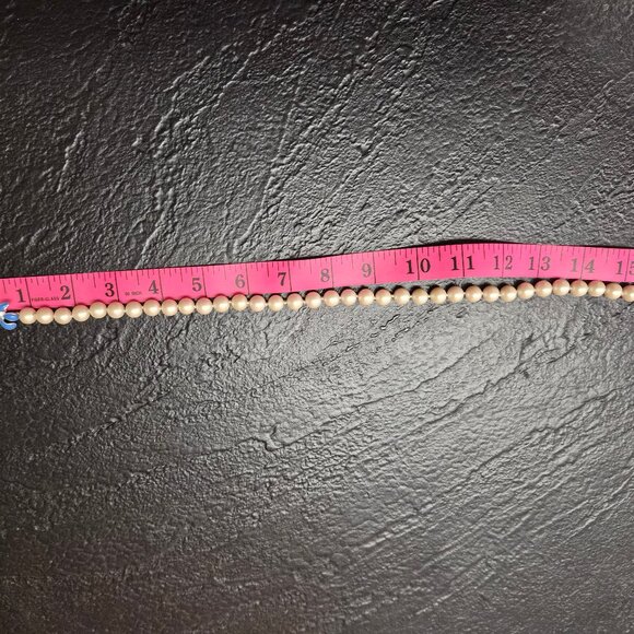 VTG Faux Pearl Choker – Enamel Flower Clasp 15.5" Y2K Romantic Bridal Grannycore - Picture 5 of 5